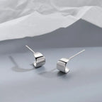 Vintage Irregular Half Flower Stud Earrings for Women Elegant Geometric Metal Petals Piercing Earring Party Jewelry Gifts