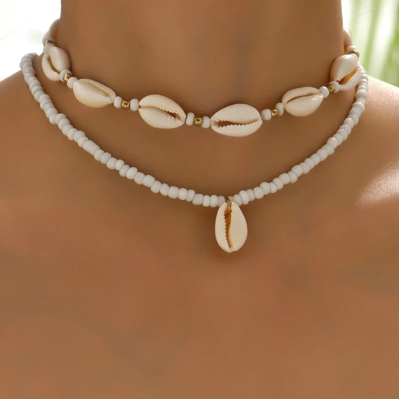 Colares Boêmios de Conchas em Camadas Duplas para Mulheres, Feitos à Mão com Contas de Arroz Brancas, Colar Curto Choker para Festa na Praia