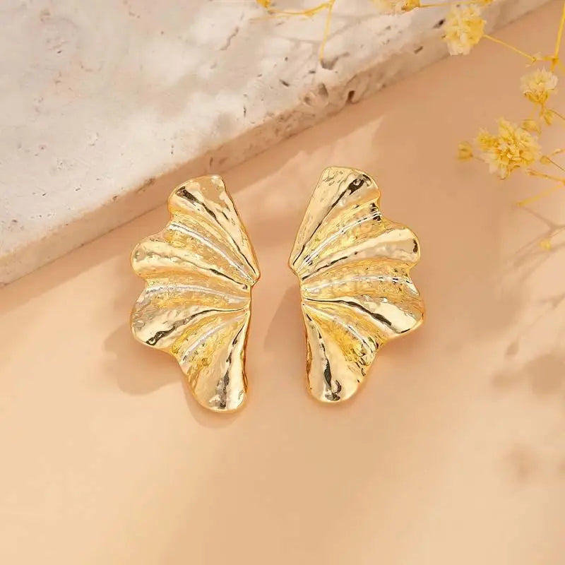 Vintage Irregular Half Flower Stud Earrings for Women Elegant Geometric Metal Petals Piercing Earring Party Jewelry Gifts